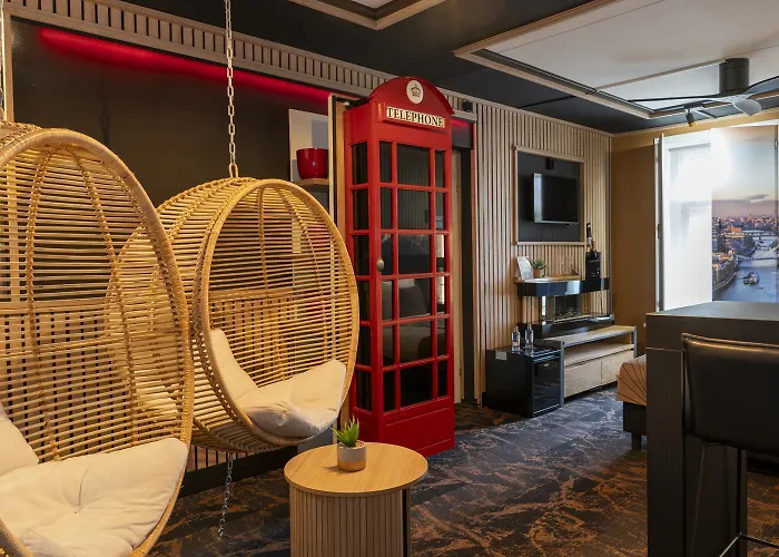 Hotel The Happy Traveler